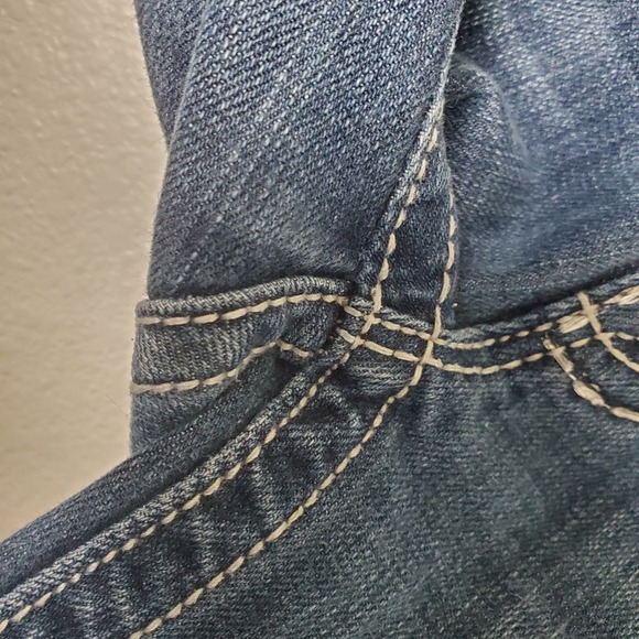 Miss Me Capri Cropped Jeans in Stretch Denim Roses Rhinestones Size 27 - Picture 11 of 14